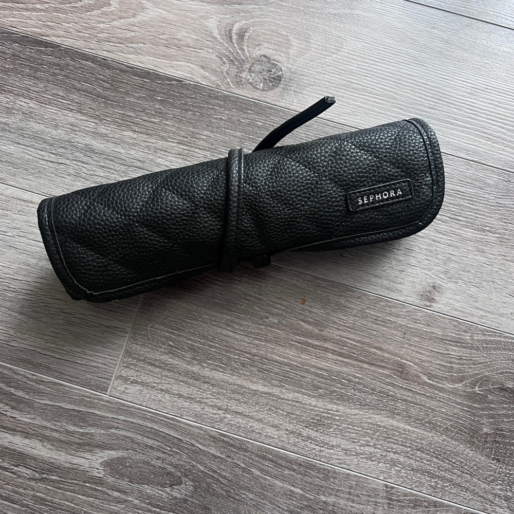 Sephora Quilted Black Makeup Brush Holder